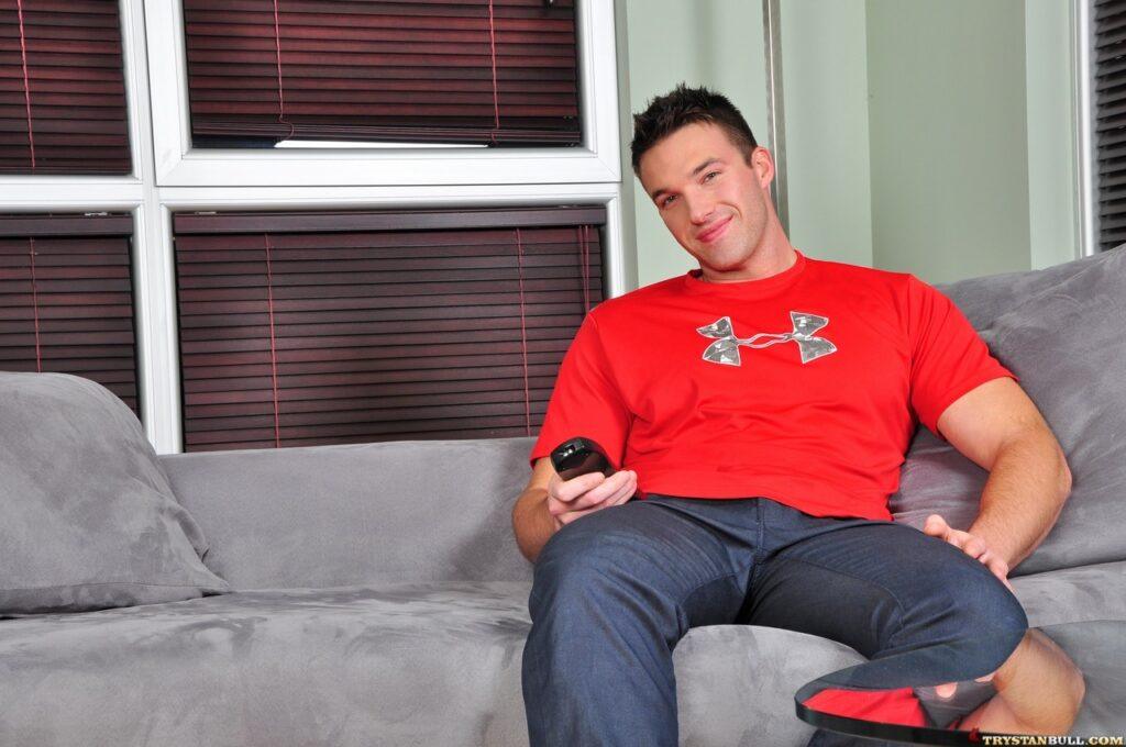 The Houseguest featuring Trystan Bull & Jamie Swallow