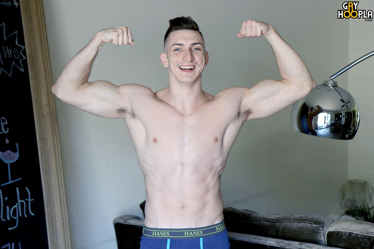 Ripped Gym JOCK Roman Tate Works Out And Jerks OFF