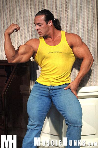 MuscleHunks Roger Lockman