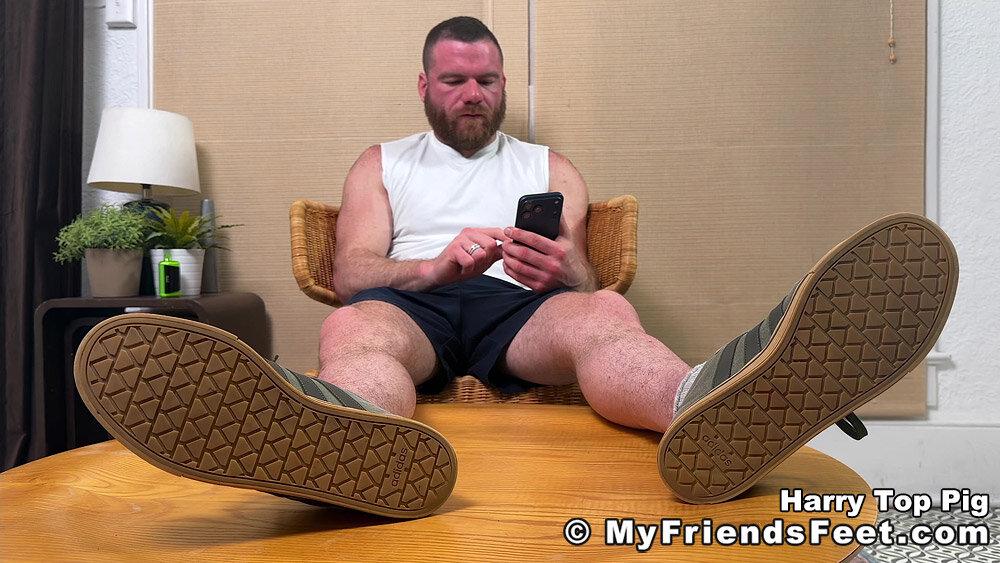 Harry Top Pig's Feet