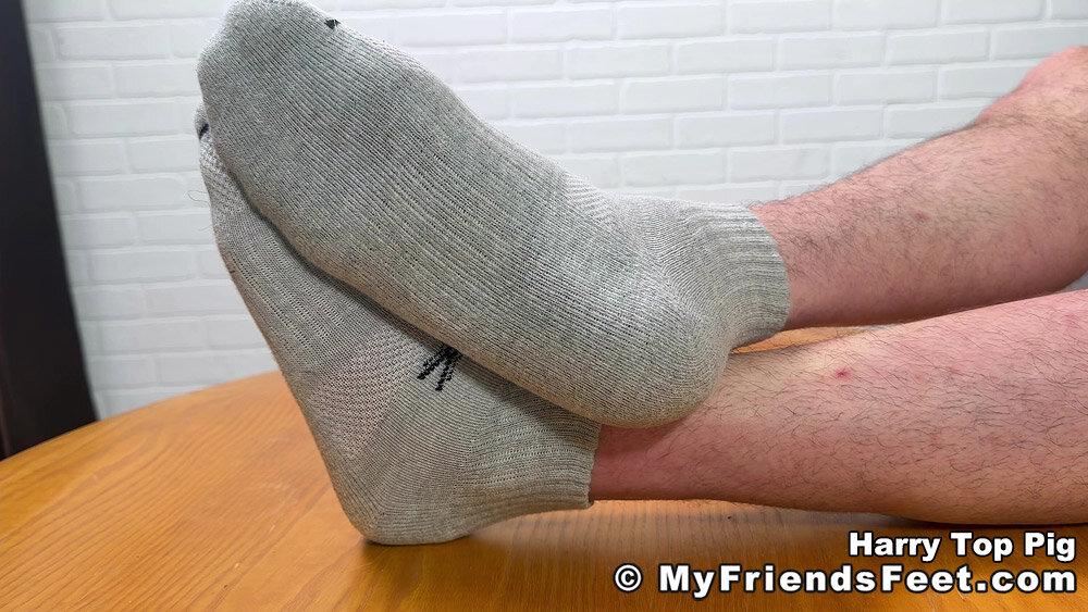 Harry Top Pig's Feet