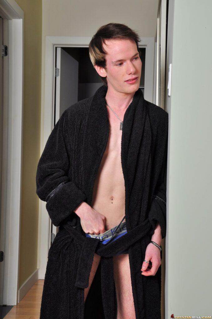 The Houseguest featuring Trystan Bull & Jamie Swallow