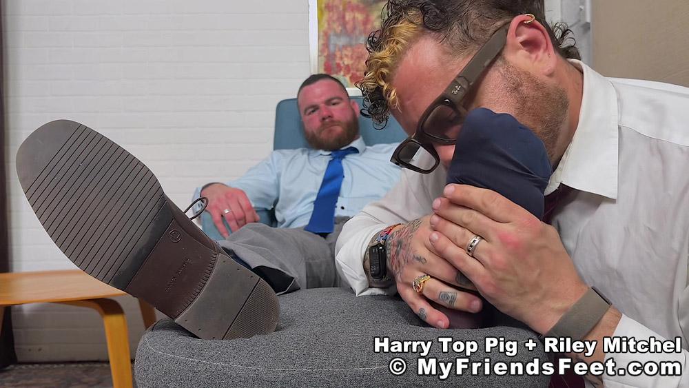 How to Foot Seduce Your Boss with Riley Mitchel & Harry Top Pig