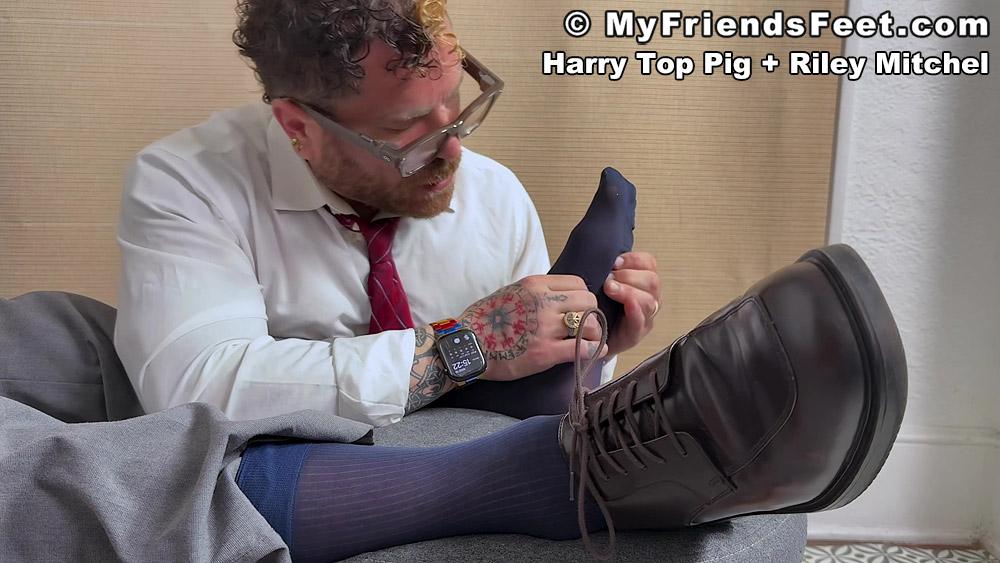 How to Foot Seduce Your Boss with Riley Mitchel & Harry Top Pig
