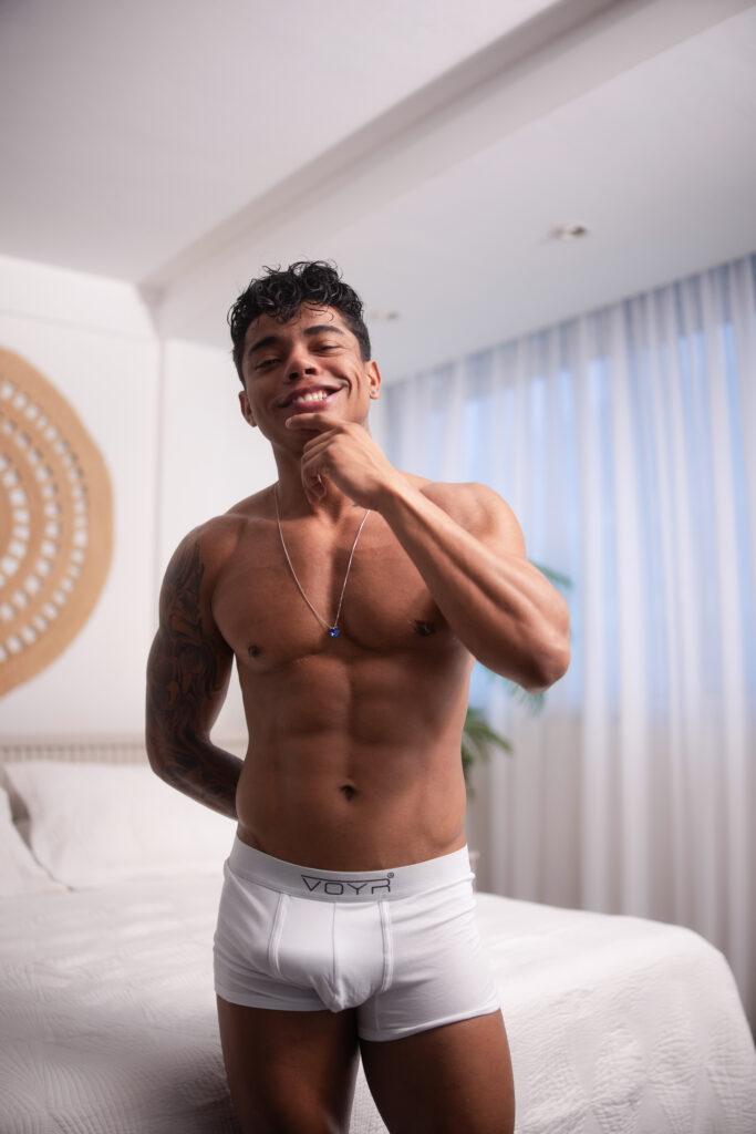 Gui Souza, Gato Vira Lata, Leao