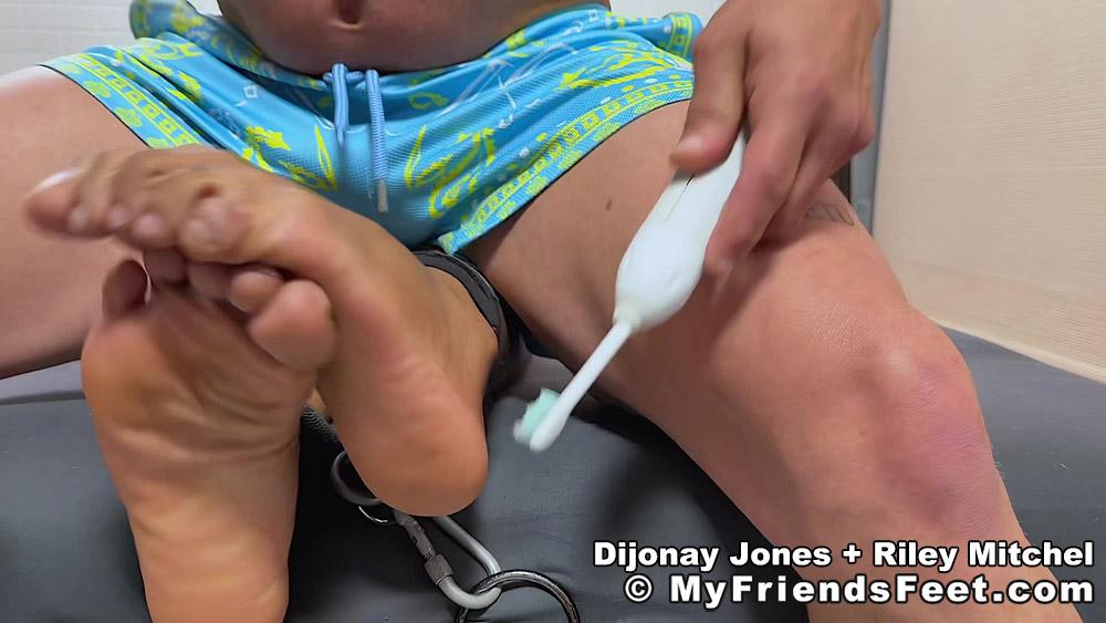 Dijonay Jones Tickled